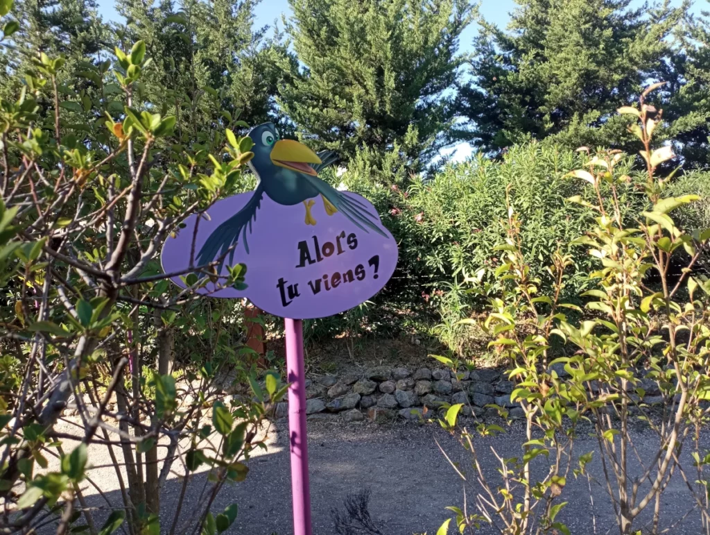 Bird signage "are you coming" at the Enchanted Forest attraction at Fantassia theme park